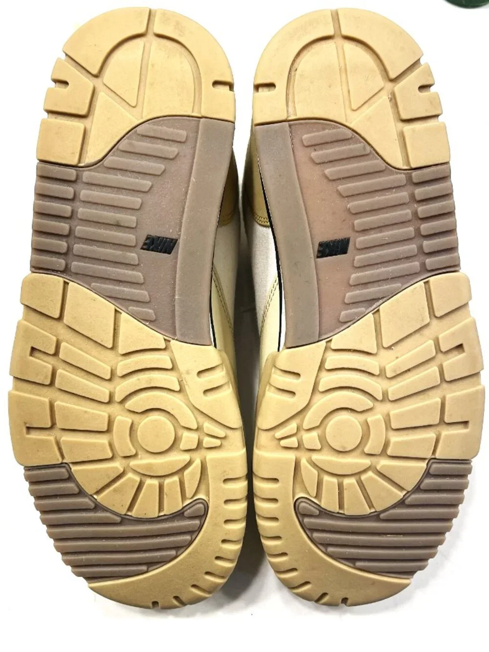 Nike Men’s Air Trainer Shoes Size 9 Coconut Milk DV7201-100